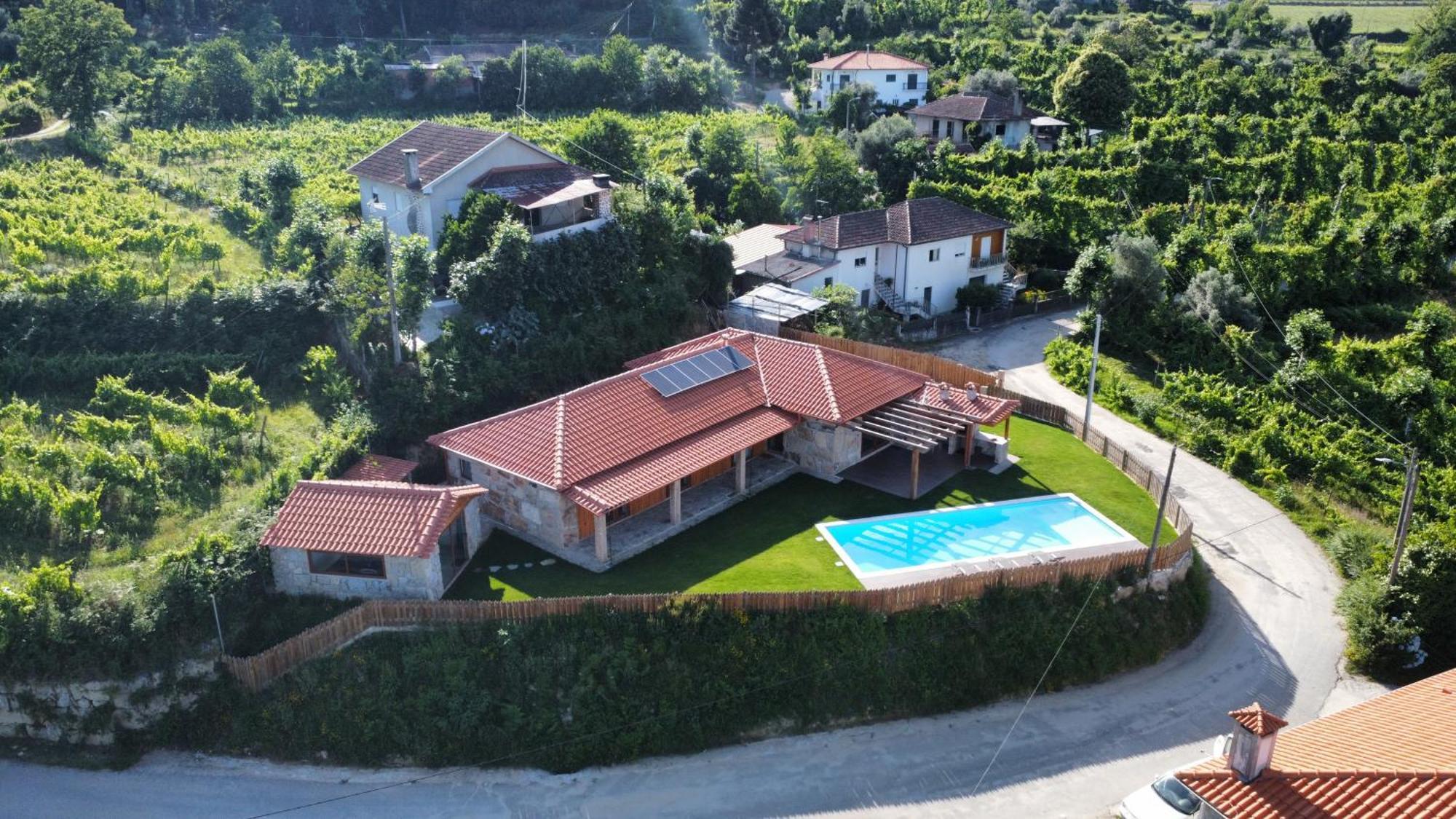 הוילה סלוריקו דה באשטו Refugio Do Vale מראה חיצוני תמונה